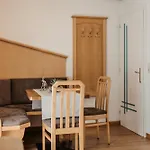 Rohrmoser דירה וורפנוונג